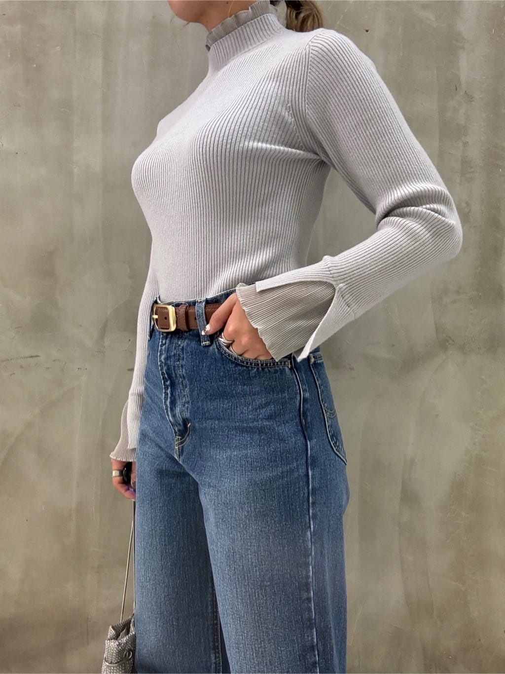 minaさんの「grove｜【Lee&times;grove別注】STRAIGHT DENIM PANTS」を使ったコーディネート