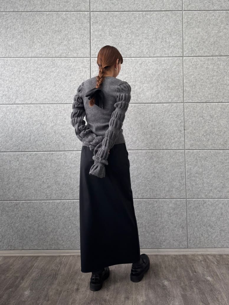 designer yukaさんの「CODE A｜gathered sleeves knit」を使ったコーディネート