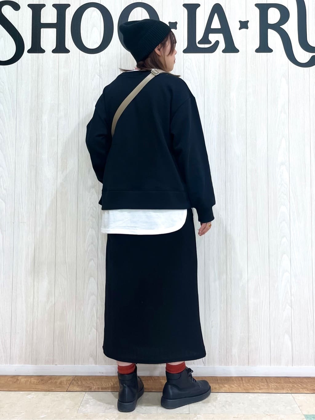 shiiさんの「SHOO･LA･RUE｜◆【洗える/S-LL】着るだけ簡単こなれ感 裏起毛レイヤード風スウェット【SHOO WARM】」を使ったコーディネート