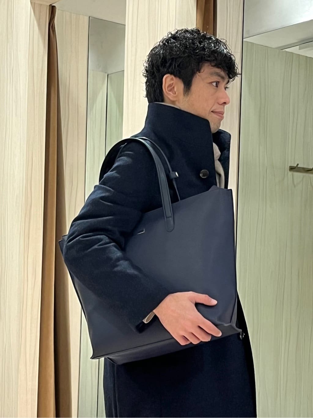 URAさんの「TAKEO KIKUCHI｜【ウールカシミヤブレンド】ビーバー調 スタンドカラー コート」を使ったコーディネート