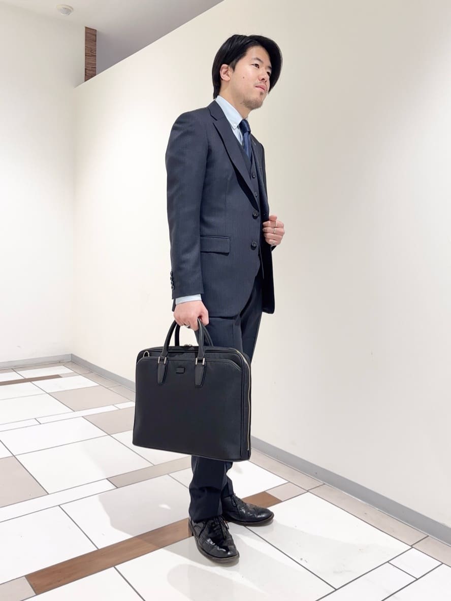 及川さんの「TAKEO KIKUCHI｜【Made in JAPAN】矢絣（やがすり）スーツ／スリーピース対応」を使ったコーディネート