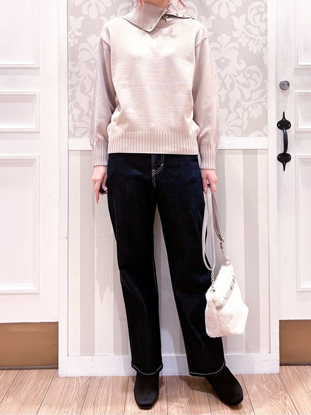 望 愛さんの「grove｜【Lee&times;grove別注】STRAIGHT DENIM PANTS」を使ったコーディネート