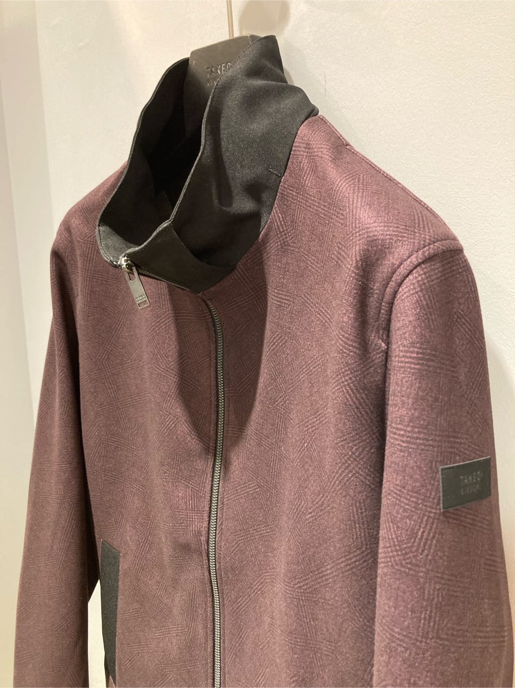 シュンさんの「TAKEO KIKUCHI｜【Made in JAPAN】播州織 ストレッチ パンツ」を使ったコーディネート