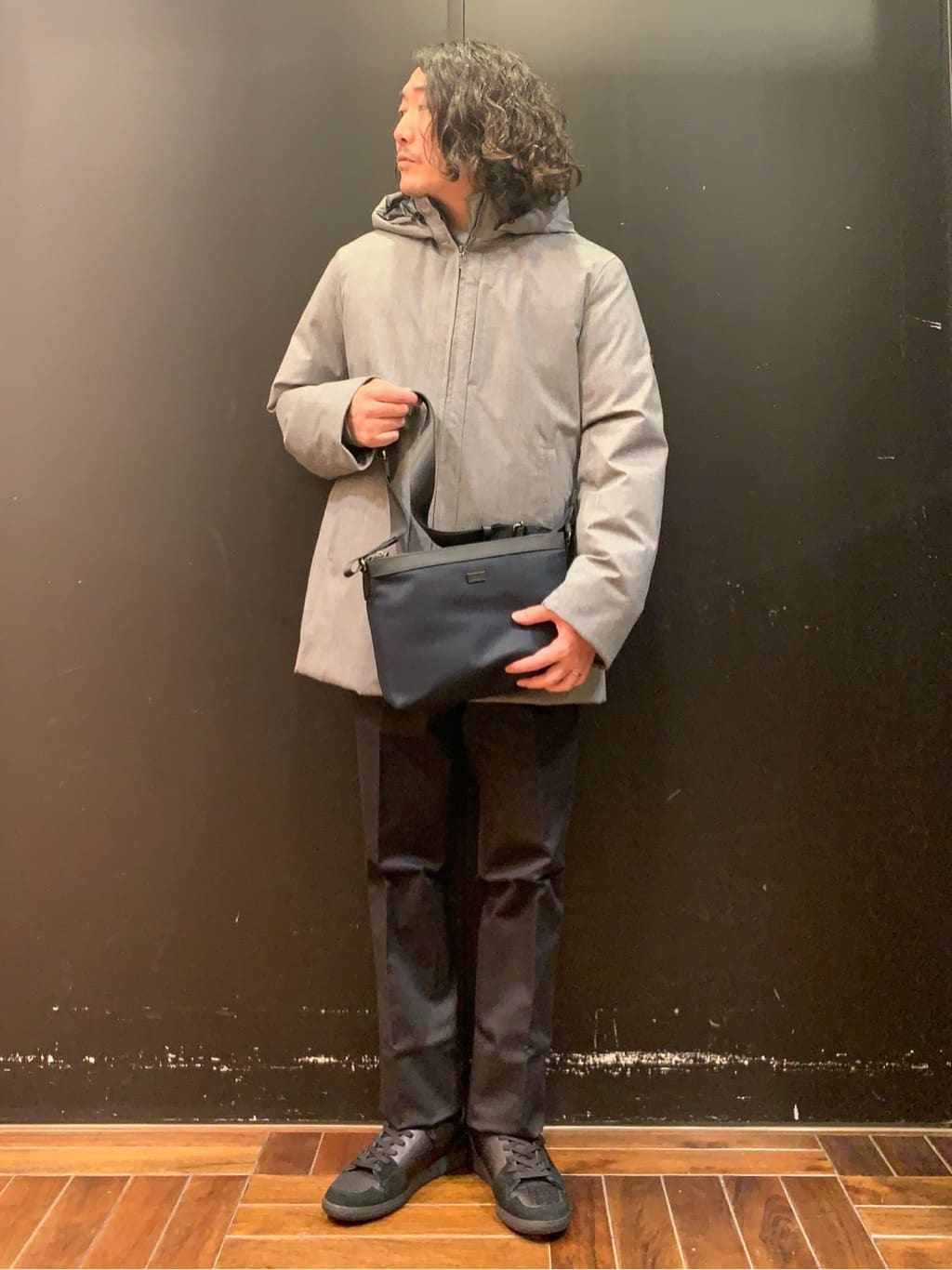 木村剛さんの「TAKEO KIKUCHI｜【オフィスカジュアル対応】ドレス チノパンツ」を使ったコーディネート