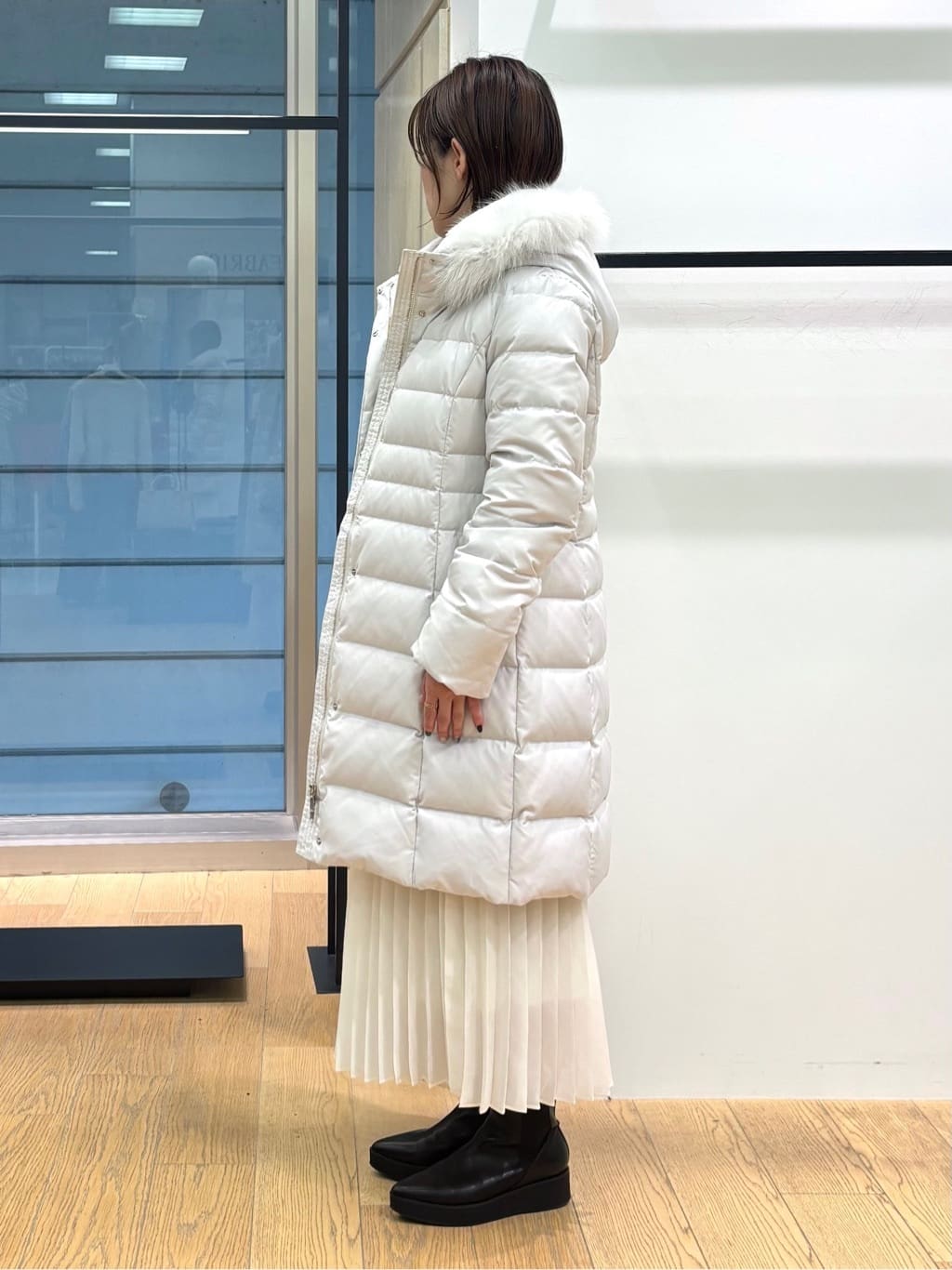 asamiさんの「INDIVI｜◆【洗える／ウエストゴム】アコーディオン調プリーツスカート」を使ったコーディネート
