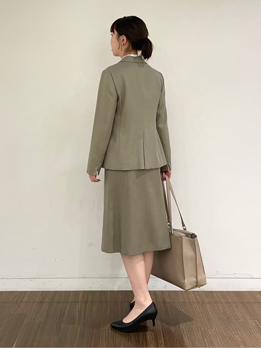 ねねさんの「INDIVI｜◆【高機能／収納力◎！】シゴデキバッグ」を使ったコーディネート