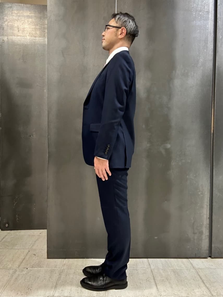coheyさんの「TAKEO KIKUCHI｜【Three by Three】シャイニーシャークピンヘッド スーツ/3ピース対応可」を使ったコーディネート