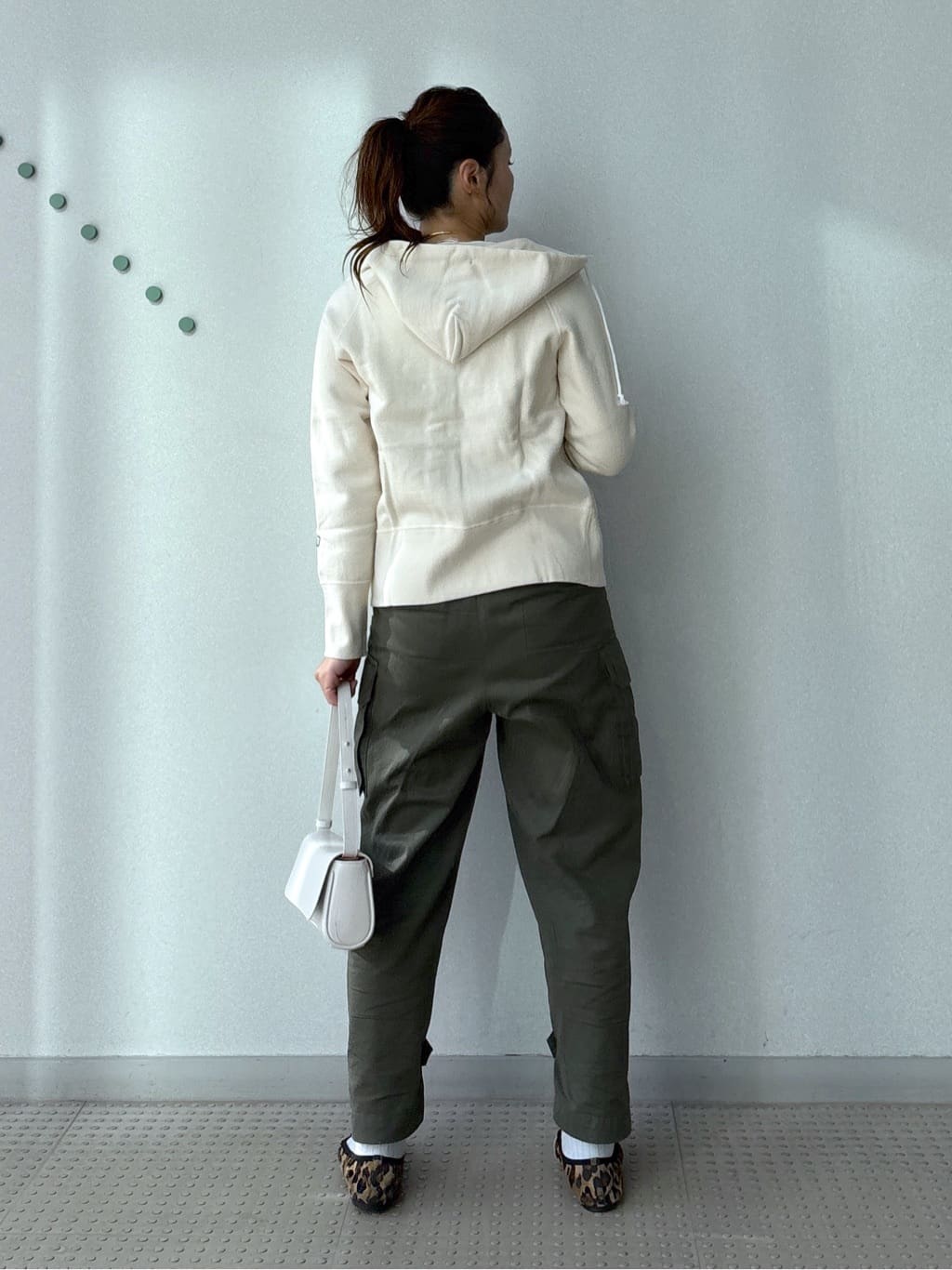 yoshikadoさんの「DRESSTERIOR｜デキシー吊裏毛ジップアップパーカ」を使ったコーディネート