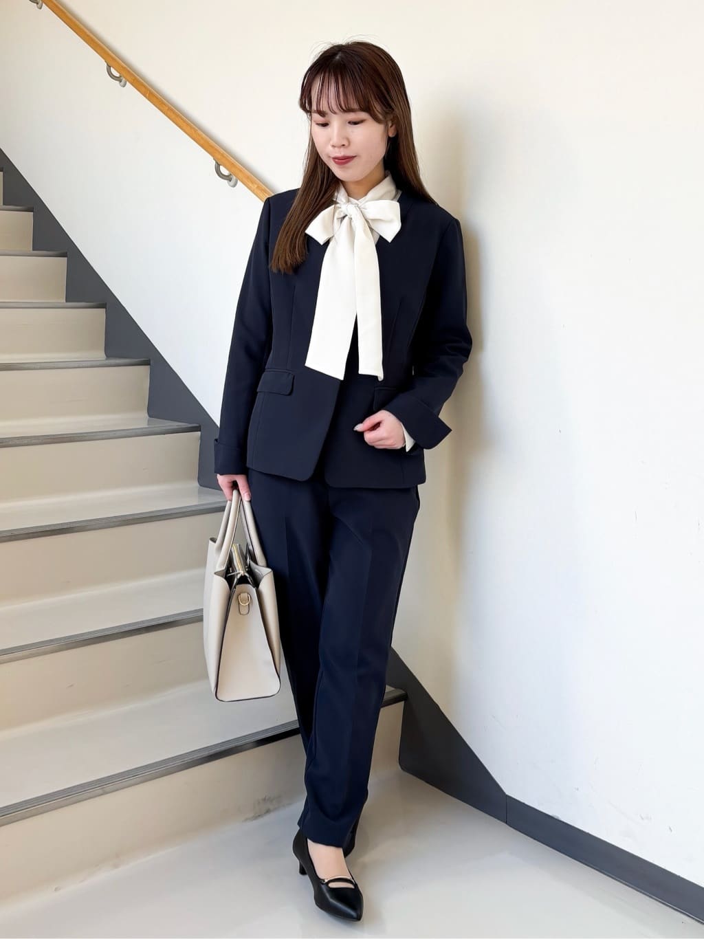 momoさんの「grove｜◆しなやかストレッチ イージーケアジャケット」を使ったコーディネート
