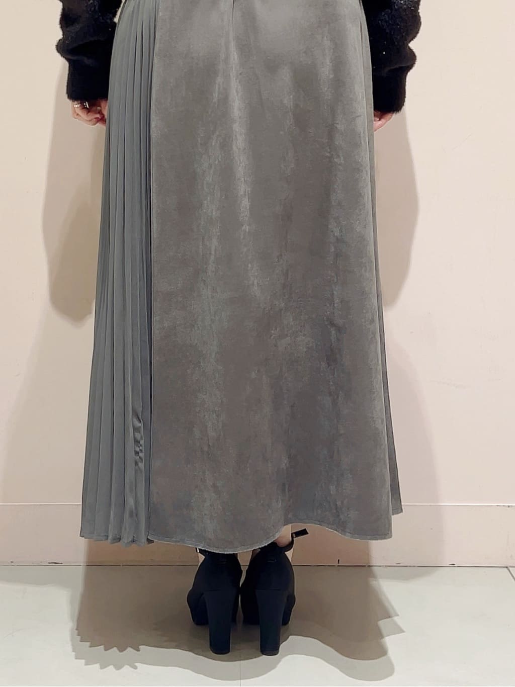 りえさんの「ESPERANZA｜3WAYチャンキーヒールパンプス」を使ったコーディネート