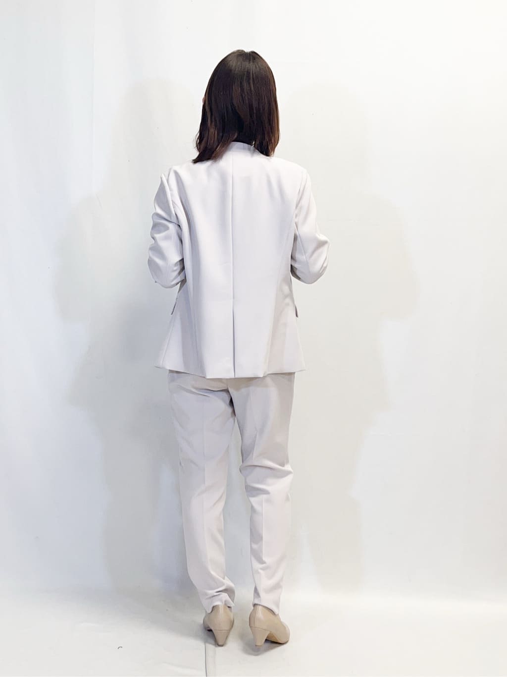 なーさんさんの「grove｜【人間工学】つつまれフィットパンプス【入卒対応可】」を使ったコーディネート