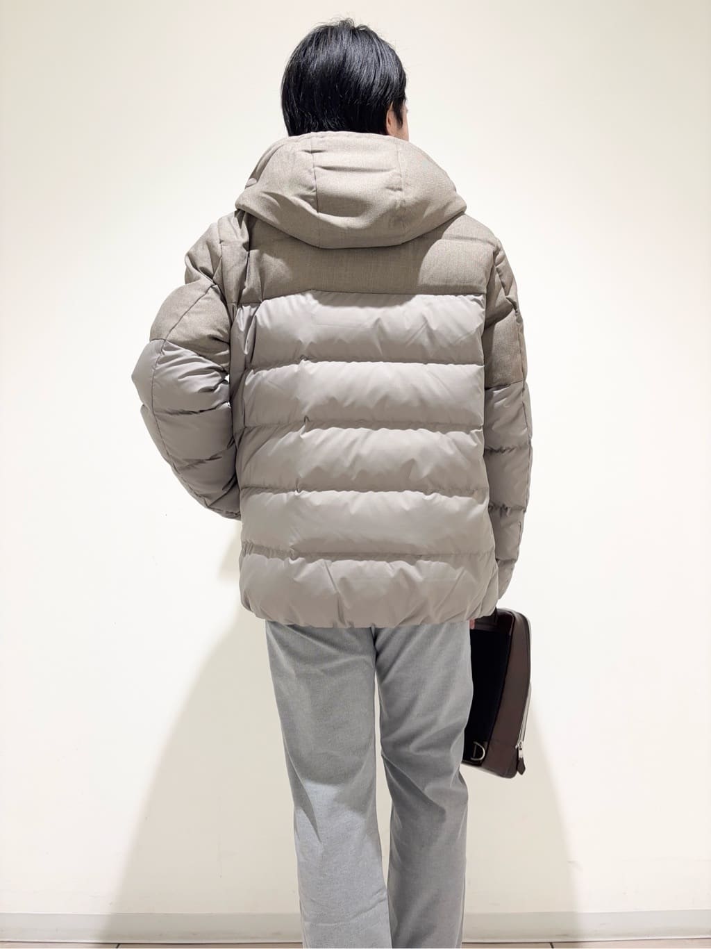 及川さんの「TAKEO KIKUCHI｜【Made in JAPAN】播州織 ストレッチ パンツ」を使ったコーディネート