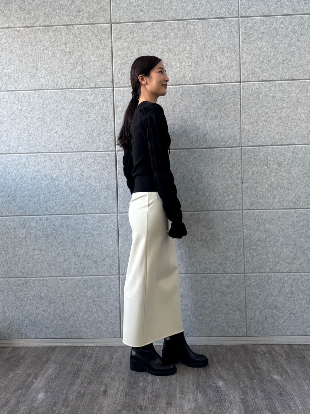 uchi__yamaさんの「CODE A｜gathered sleeves knit」を使ったコーディネート