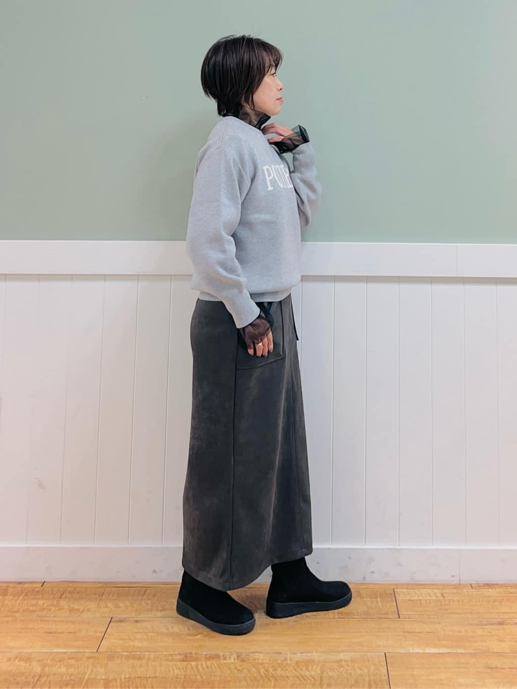 Naruさんの「SHOO･LA･RUE｜◆【洗える/ちくちくしにくい/静電気軽減】スウェットライク ロゴニット」を使ったコーディネート