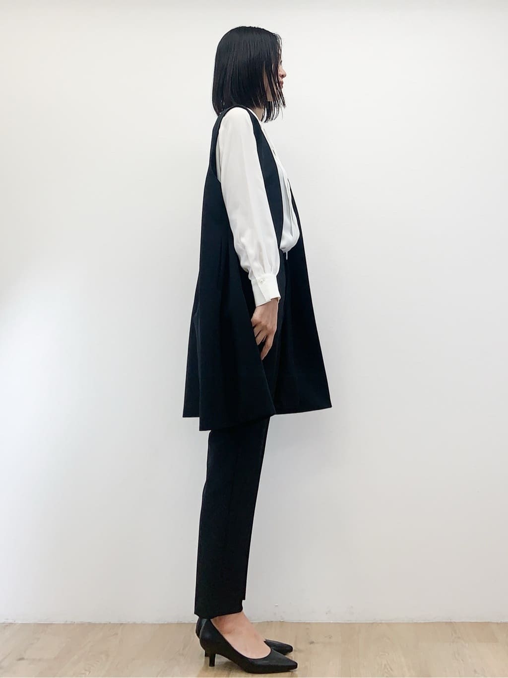 yamasakiさんの「OPAQUE.CLIP｜《通勤・セレモニー／セットアップ対応》テーパードパンツ／ダブルクロス【洗濯機洗い可】」を使ったコーディネート
