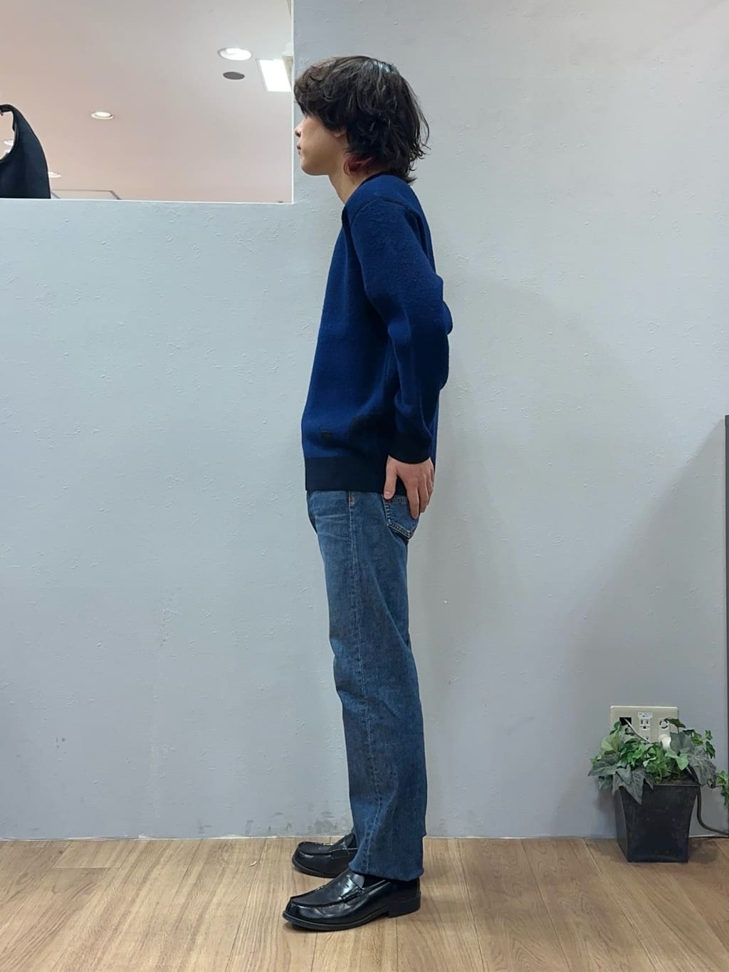 Uさんの「TAKEO KIKUCHI｜【モンスターストレッチ】日本製 ウォッシュド デニムパンツ」を使ったコーディネート