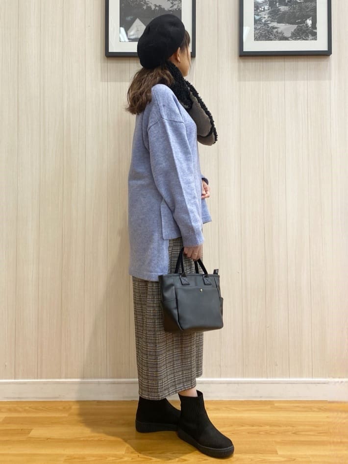 natsuさんの「SHOO･LA･RUE｜◆【S-LL/体型カバー】軽くてふわふわ お尻が隠れるワイドシルエットニット」を使ったコーディネート
