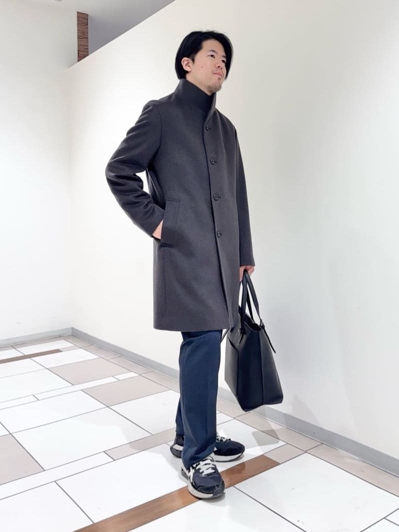 及川さんの「TAKEO KIKUCHI｜【ウールカシミヤブレンド】ビーバー調 スタンドカラー コート」を使ったコーディネート