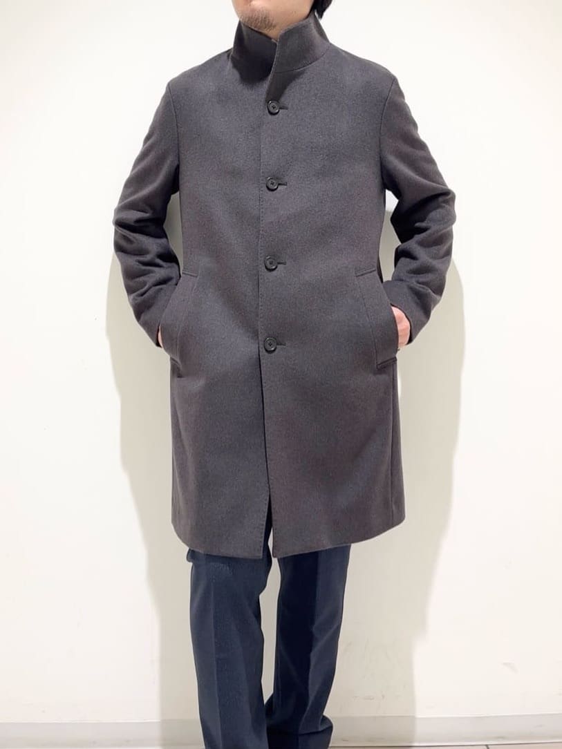 及川さんの「TAKEO KIKUCHI｜【ウールカシミヤブレンド】ビーバー調 スタンドカラー コート」を使ったコーディネート