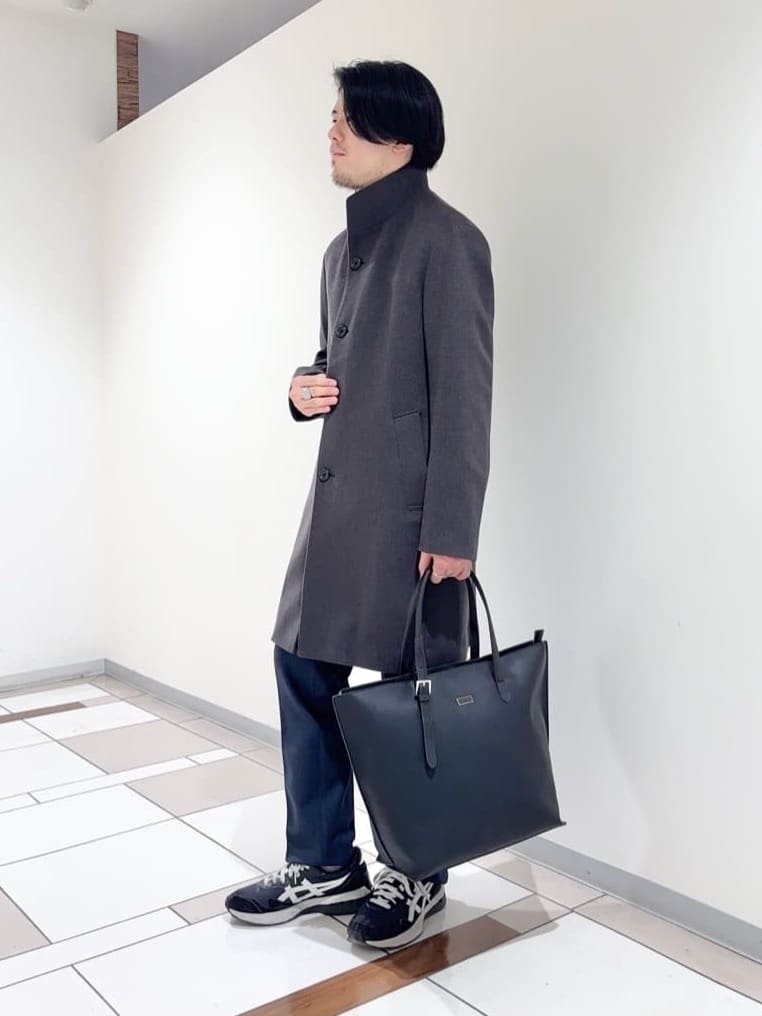 及川さんの「TAKEO KIKUCHI｜【ウールカシミヤブレンド】ビーバー調 スタンドカラー コート」を使ったコーディネート