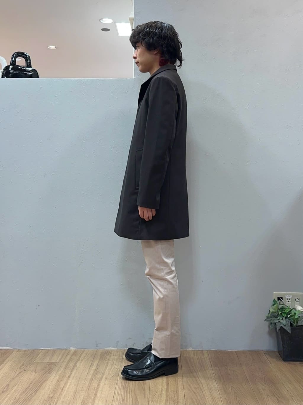 Uさんの「TAKEO KIKUCHI｜【全7サイズ&times;8色展開！】トップマルチヘリンボン パンツ」を使ったコーディネート
