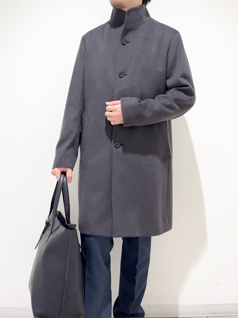 及川さんの「TAKEO KIKUCHI｜【ウールカシミヤブレンド】ビーバー調 スタンドカラー コート」を使ったコーディネート
