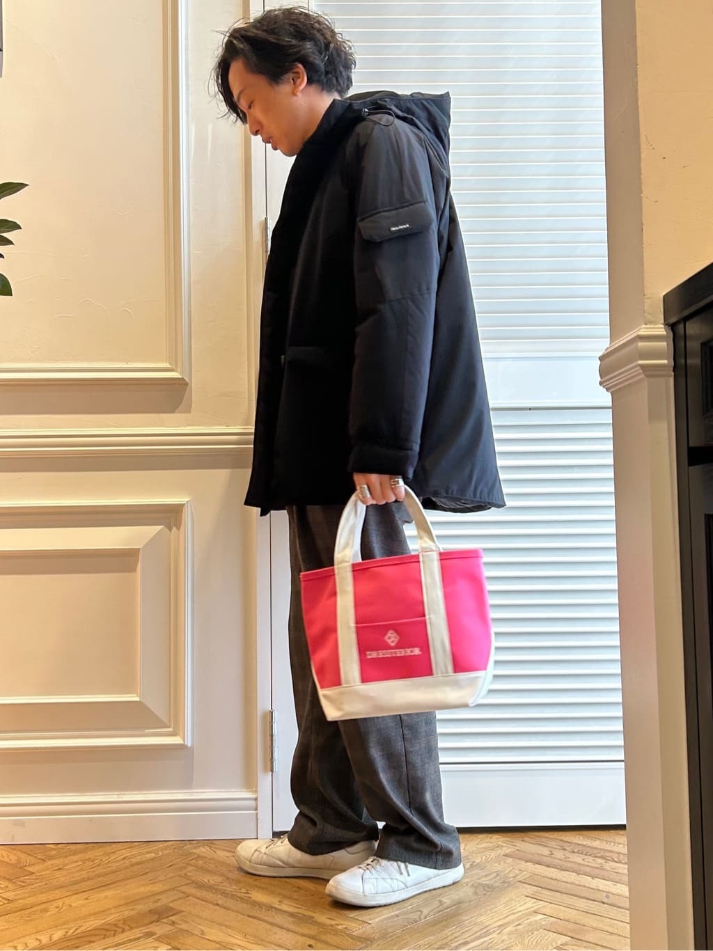 須田　慎二郎さんの「DRESSTERIOR｜」を使ったコーディネート