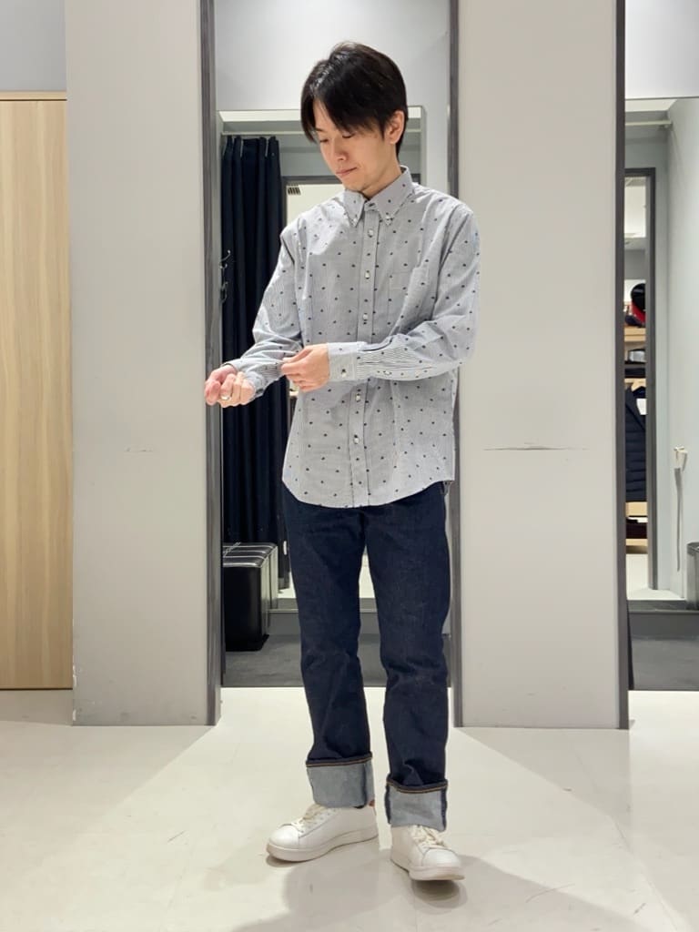 わいずみさんの「TAKEO KIKUCHI｜ハットモチーフ ジャカード ストライプ シャツ」を使ったコーディネート