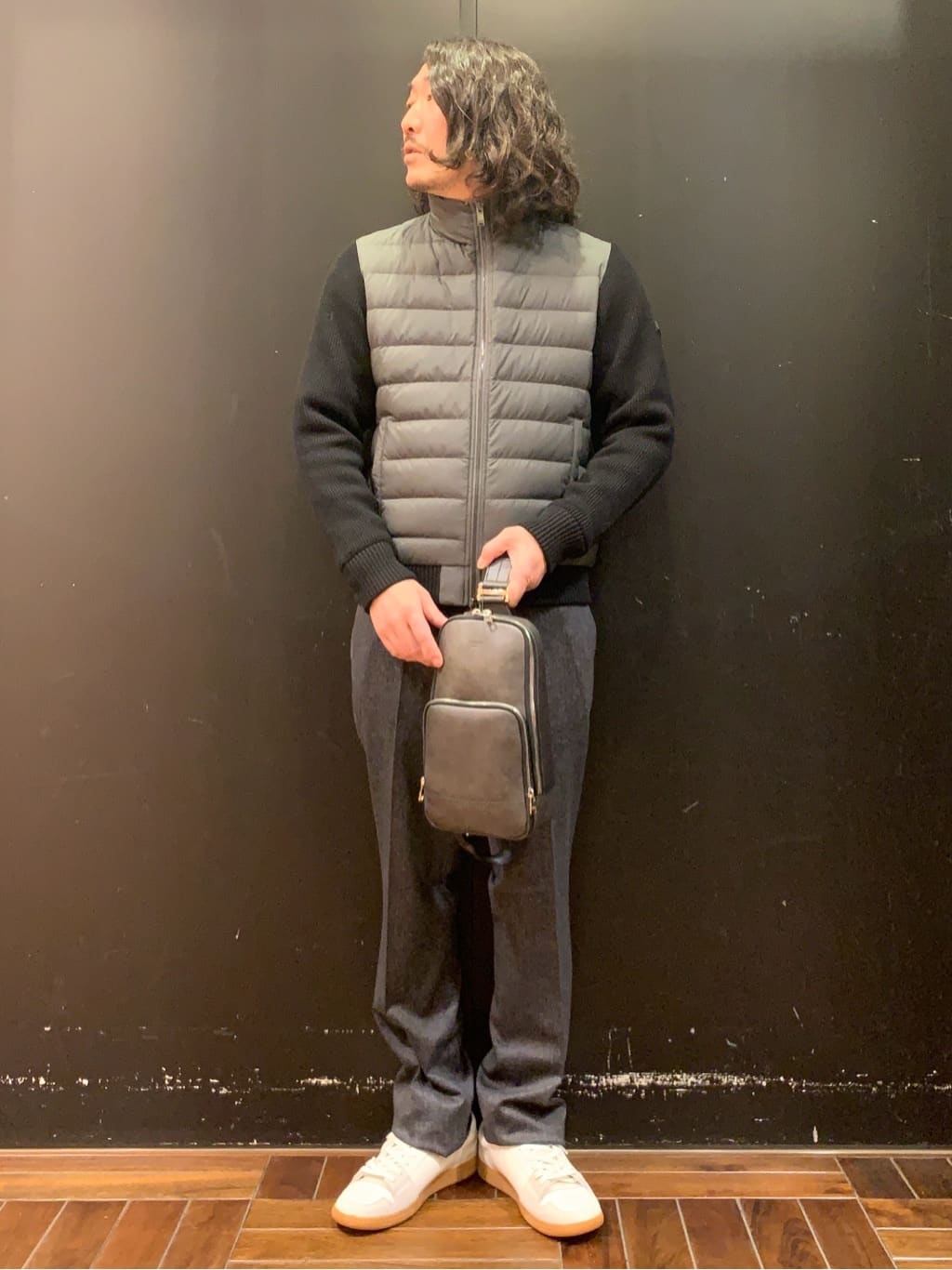 木村剛さんの「TAKEO KIKUCHI｜【ONOFF対応】TRダブルニット ストレッチパンツ」を使ったコーディネート