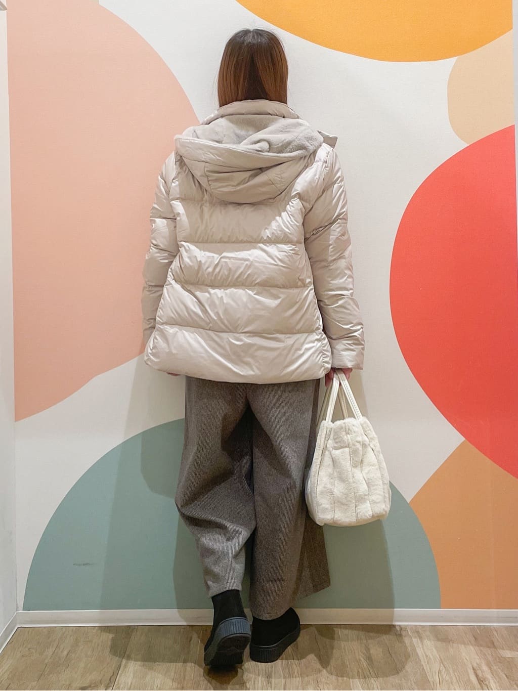 とまとさんの「SHOO･LA･RUE｜」を使ったコーディネート