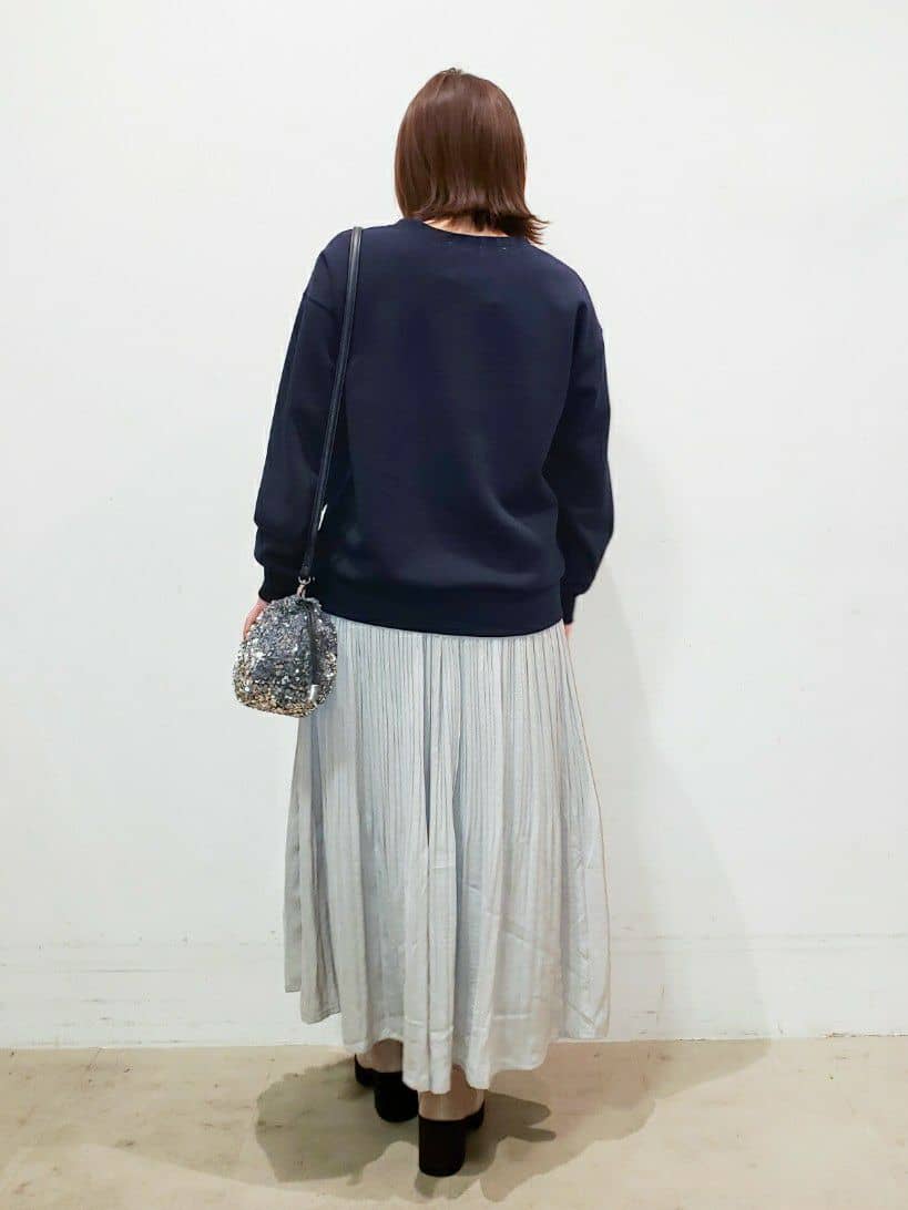 TSUCHIYAさんの「SHOO･LA･RUE｜◆【セレモニーにも】ひらりと揺れる上品シルエット サテンプリーツスカート」を使ったコーディネート