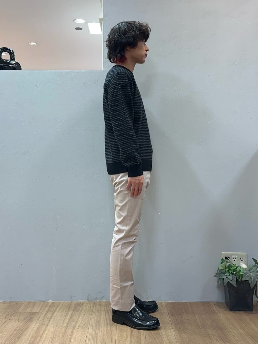 Uさんの「TAKEO KIKUCHI｜【全7サイズ&times;8色展開！】トップマルチヘリンボン パンツ」を使ったコーディネート