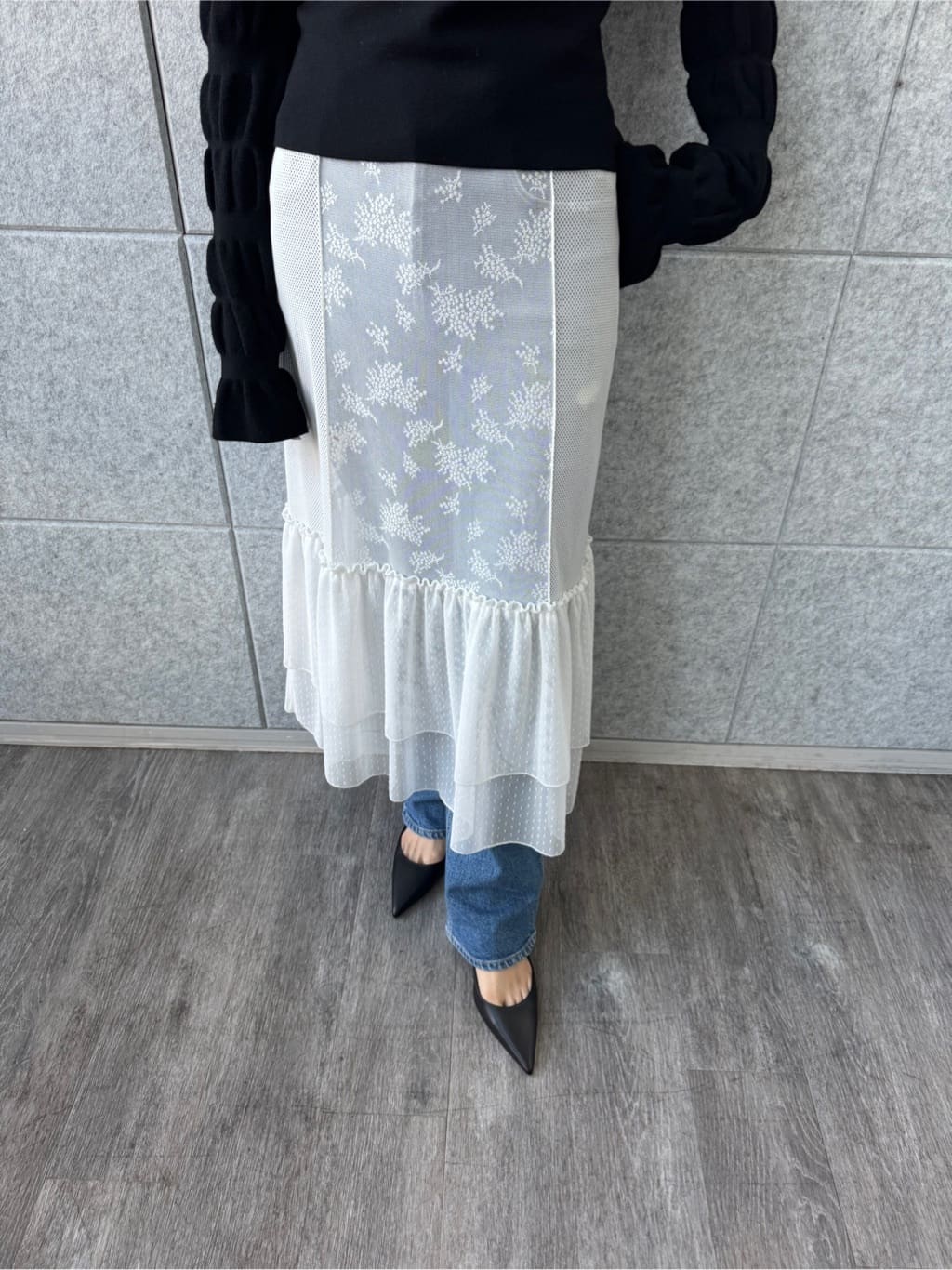 uchi__yamaさんの「CODE A｜gathered sleeves knit」を使ったコーディネート