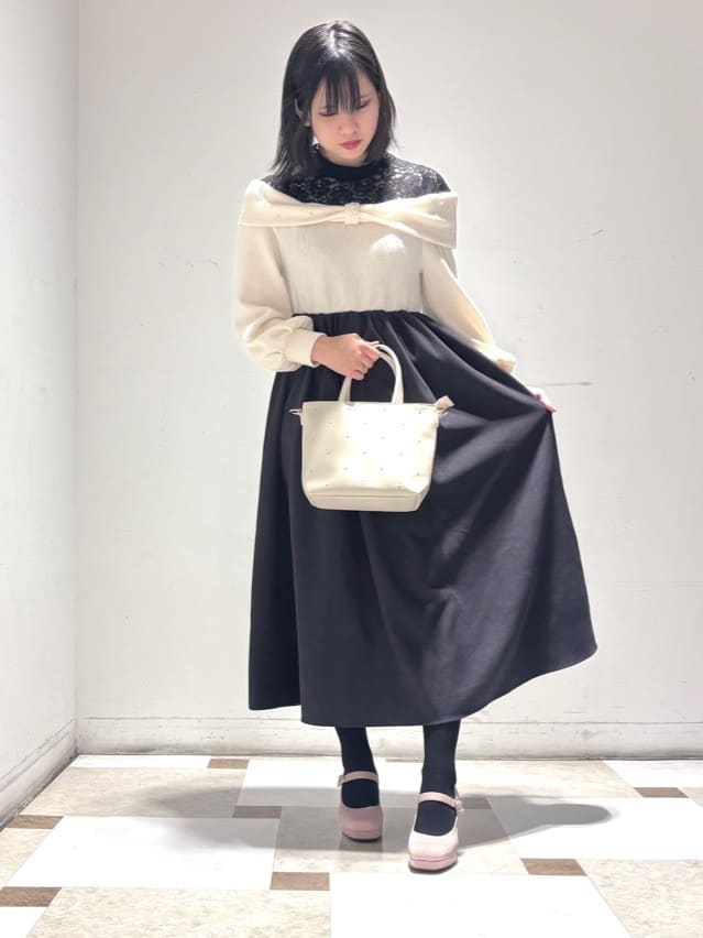 夜桜さんの「ESPERANZA｜甲ストラップパンプス」を使ったコーディネート