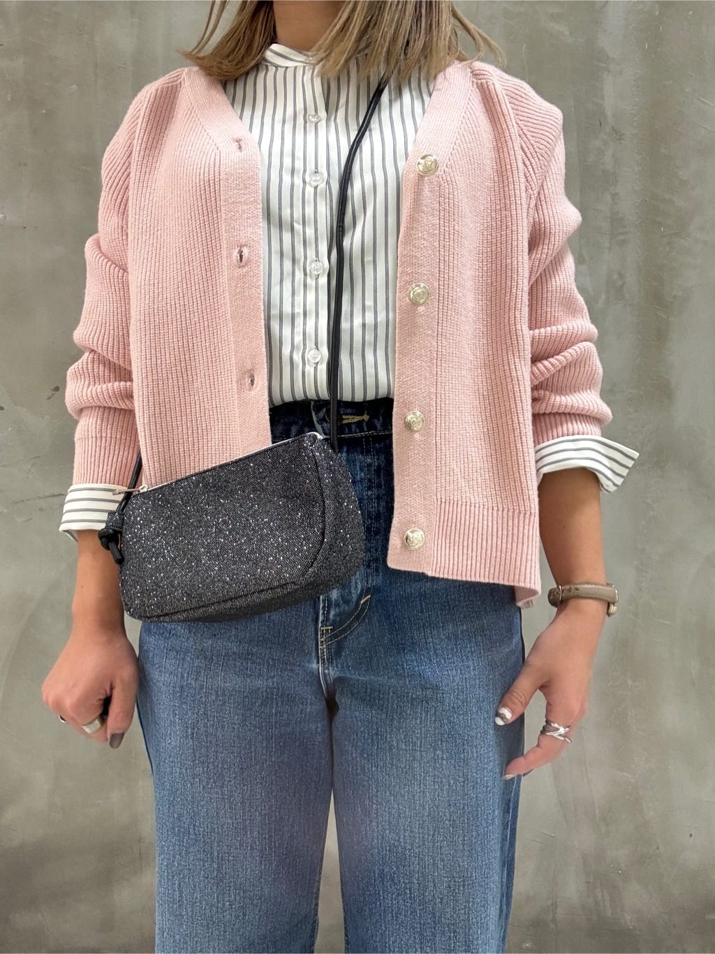 minaさんの「grove｜【Lee&times;grove別注】STRAIGHT DENIM PANTS」を使ったコーディネート