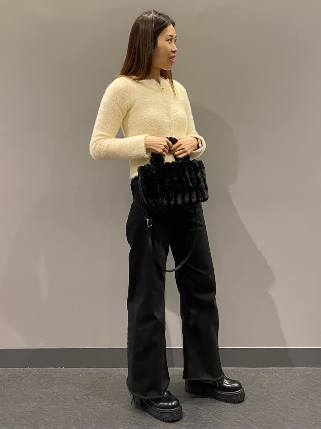 hiraさんの「ESPERANZA｜厚底センタージップブーツ」を使ったコーディネート