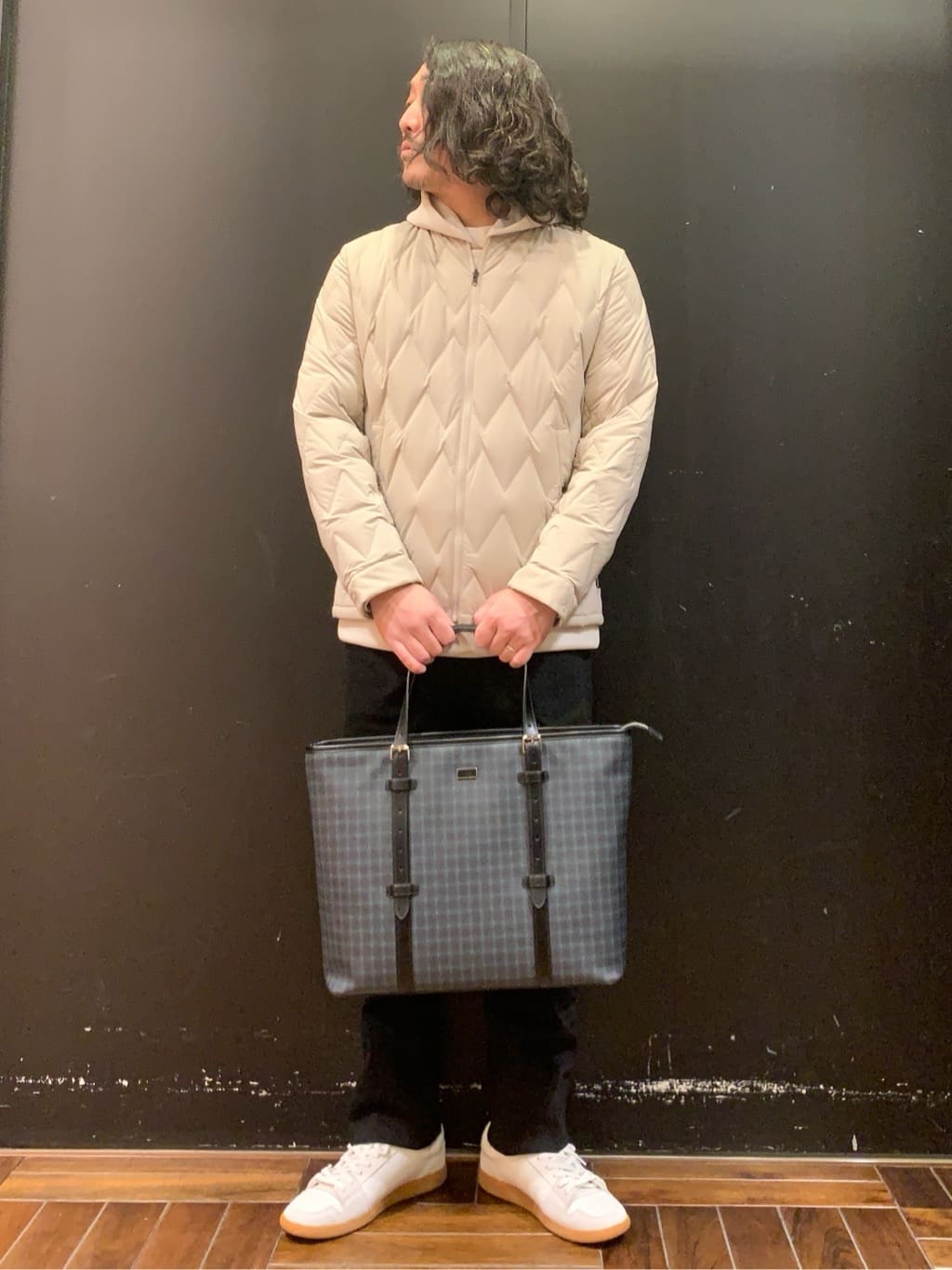 木村剛さんの「TAKEO KIKUCHI｜【Sサイズ～】ストレッチ デニム パンツ」を使ったコーディネート