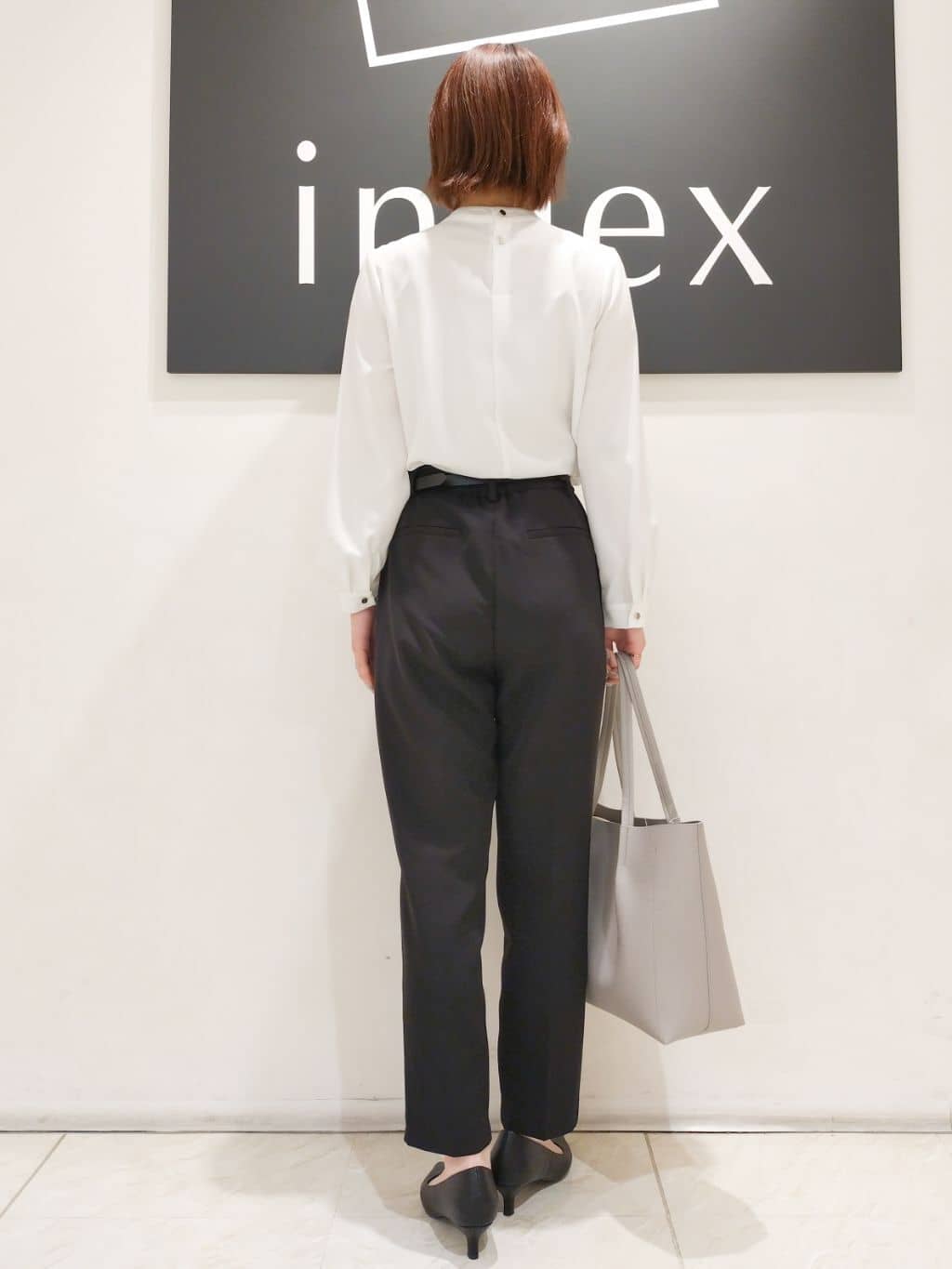 n.さんの「index｜◆《XS-LLsize》通勤対応／ボウタイブラウス／取り外しパーツ付き 【洗濯機洗い可／防シワ】」を使ったコーディネート