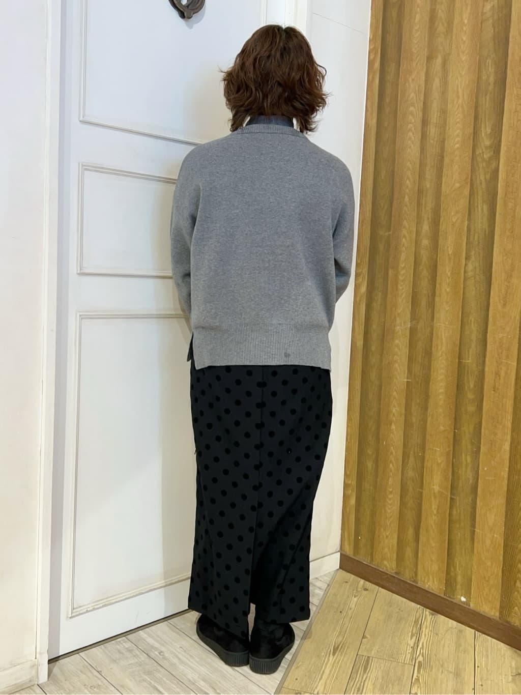 yuriyuriさんの「SHOO･LA･RUE｜◆【洗える/ちくちくしにくい/静電気軽減】スウェットライク ハイネックニット」を使ったコーディネート
