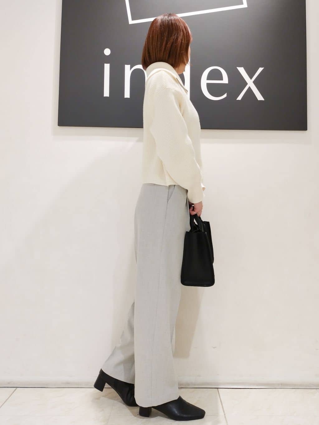 n.さんの「index｜◆【軽量／2WAY】スクエアミドルトートバッグ」を使ったコーディネート