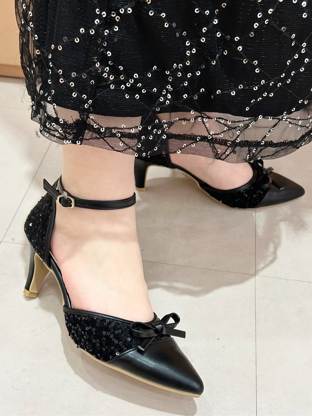 takeさんの「ESPERANZA｜スパンコールセパレートパンプス」を使ったコーディネート