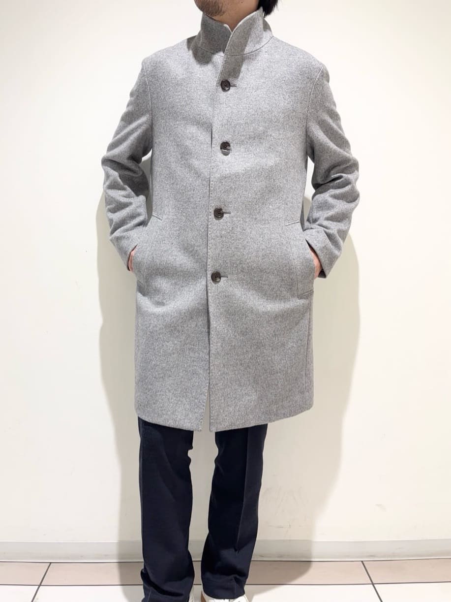 及川さんの「TAKEO KIKUCHI｜【ウールカシミヤブレンド】ビーバー調 スタンドカラー コート」を使ったコーディネート