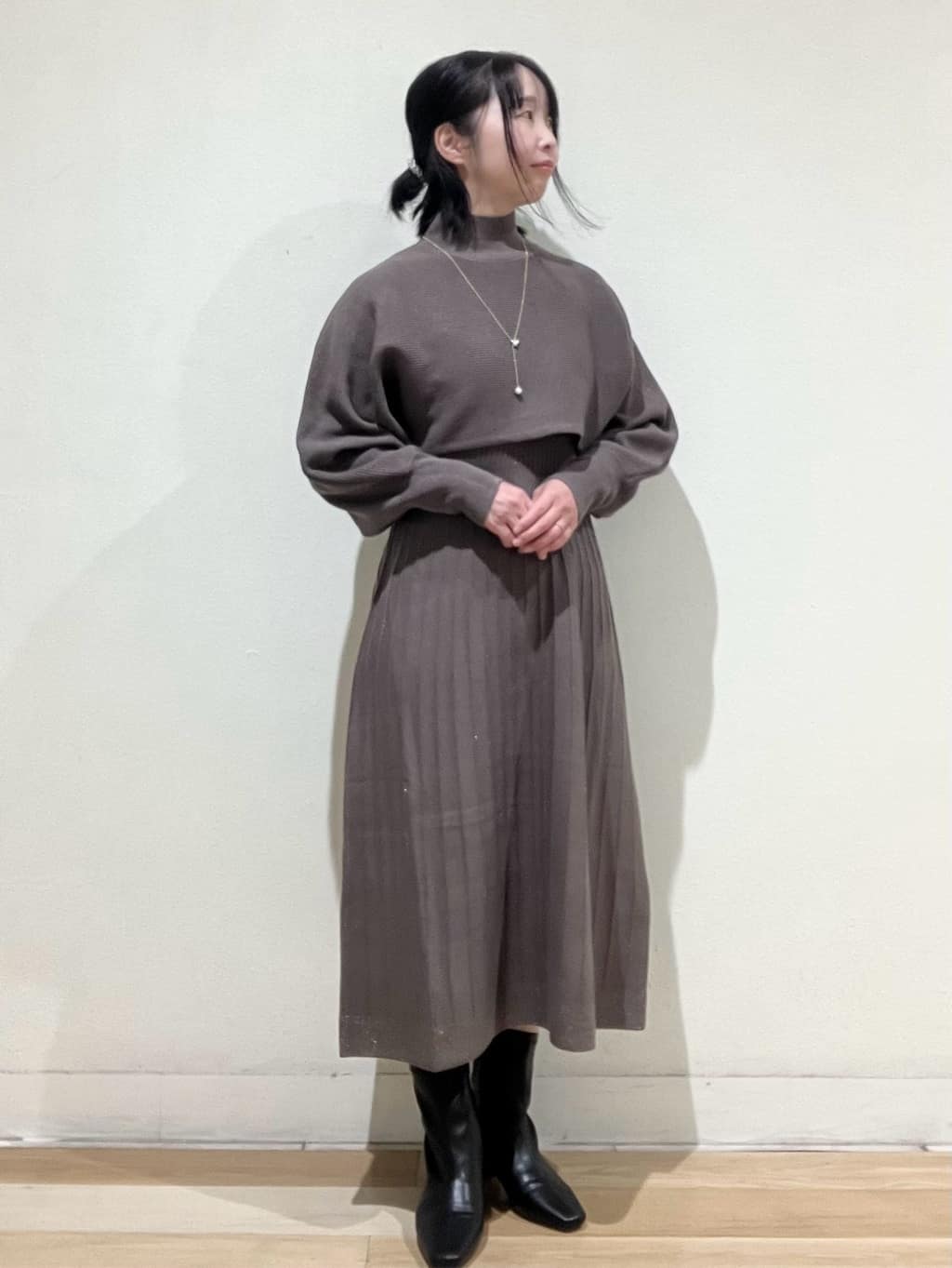 T.eさんの「OPAQUE.CLIP｜◆【長さ調節可能】フェイクパールスライドネックレス」を使ったコーディネート