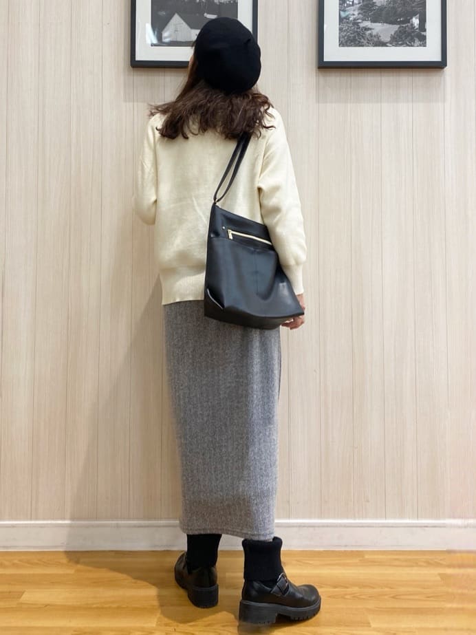 natsuさんの「SHOO･LA･RUE｜◆【洗える/ちくちくしにくい/静電気軽減】スウェットライク ハイネックニット」を使ったコーディネート