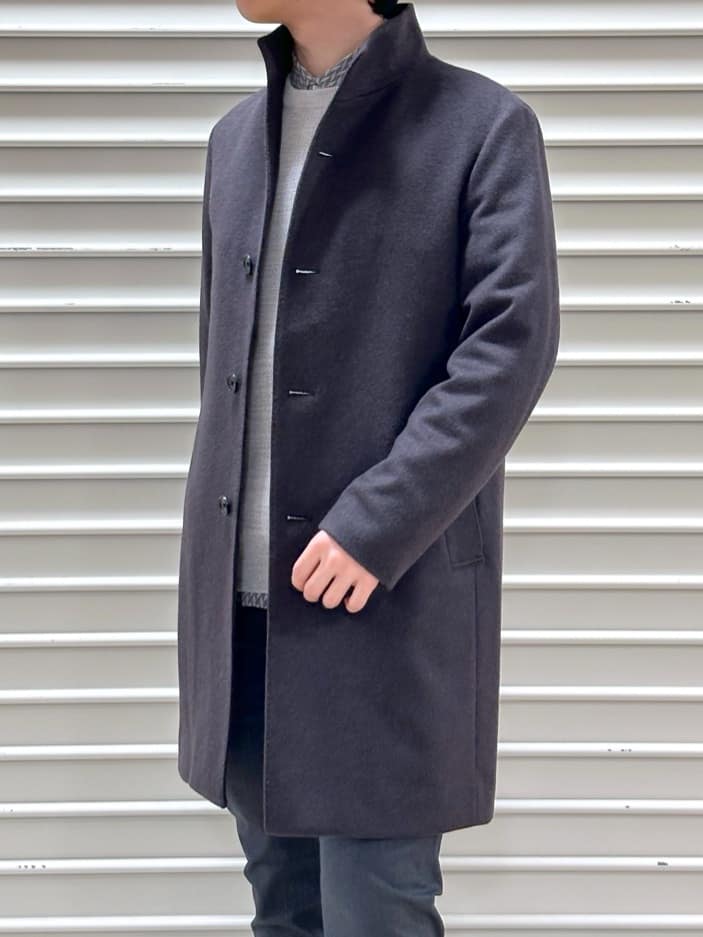 イッシーさんの「TAKEO KIKUCHI｜【ウールカシミヤブレンド】ビーバー調 スタンドカラー コート」を使ったコーディネート