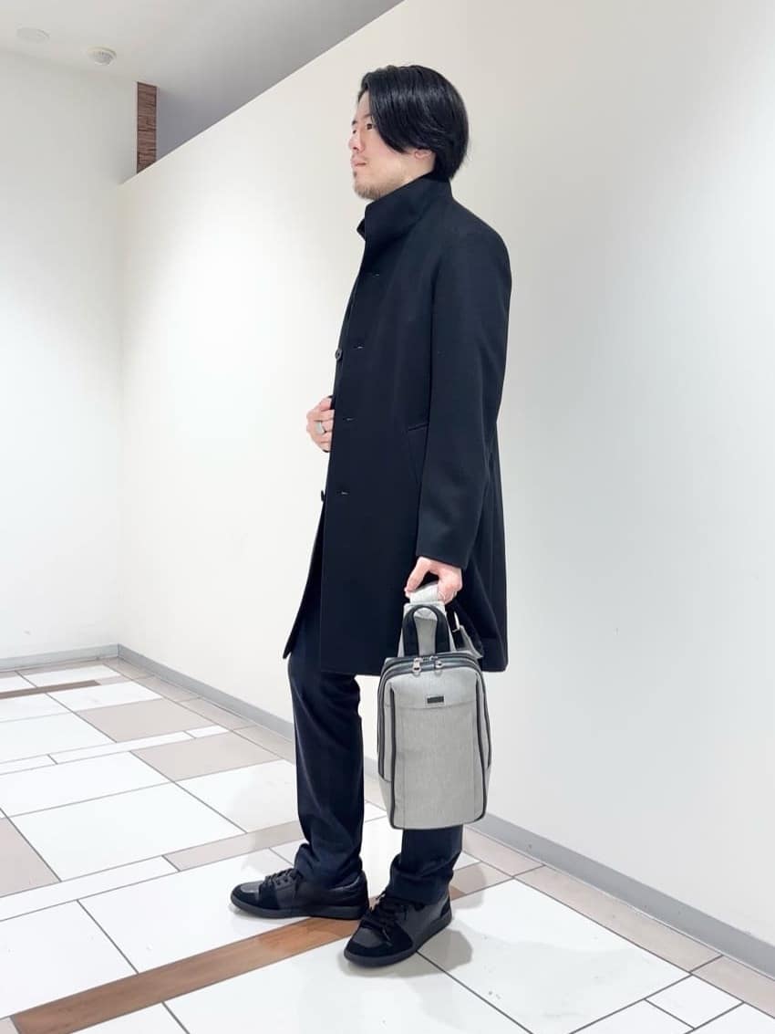 及川さんの「TAKEO KIKUCHI｜【ウールカシミヤブレンド】ビーバー調 スタンドカラー コート」を使ったコーディネート