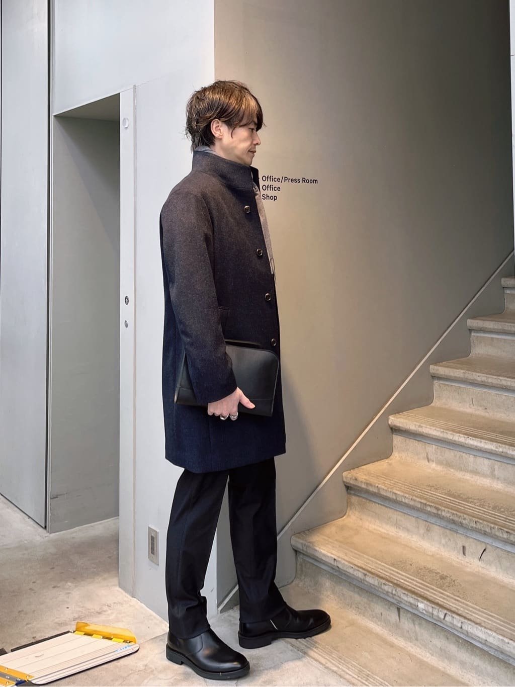 Shintaroさんの「TAKEO KIKUCHI｜【ウールカシミヤブレンド】ビーバー調 スタンドカラー コート」を使ったコーディネート