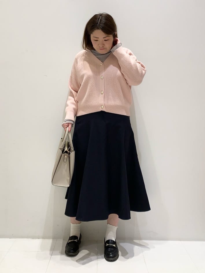 みいちゃんさんの「grove｜◆サイド釦フレアスカート」を使ったコーディネート