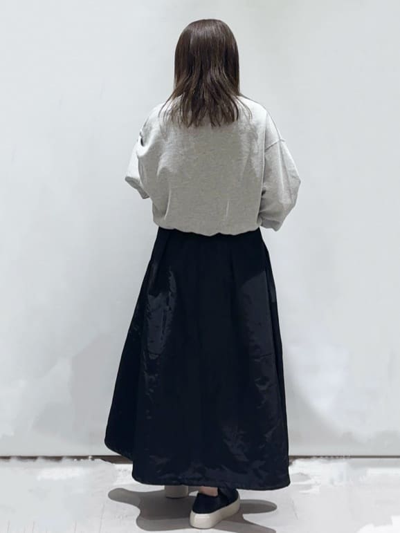 まみさんの「OPAQUE.CLIP｜◆刺繍ロゴスウェット【洗濯機洗い可】」を使ったコーディネート
