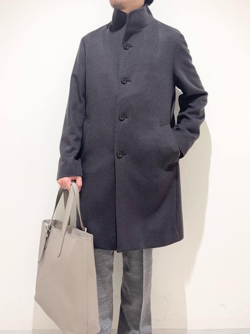 及川さんの「TAKEO KIKUCHI｜【ウールカシミヤブレンド】ビーバー調 スタンドカラー コート」を使ったコーディネート